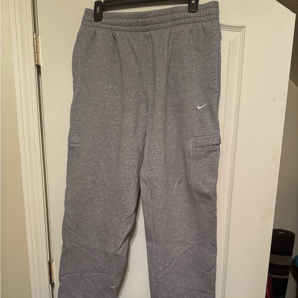 Vintage Y2K Nike grey cargo sweatpants Stitched Logo Men’s Size Large